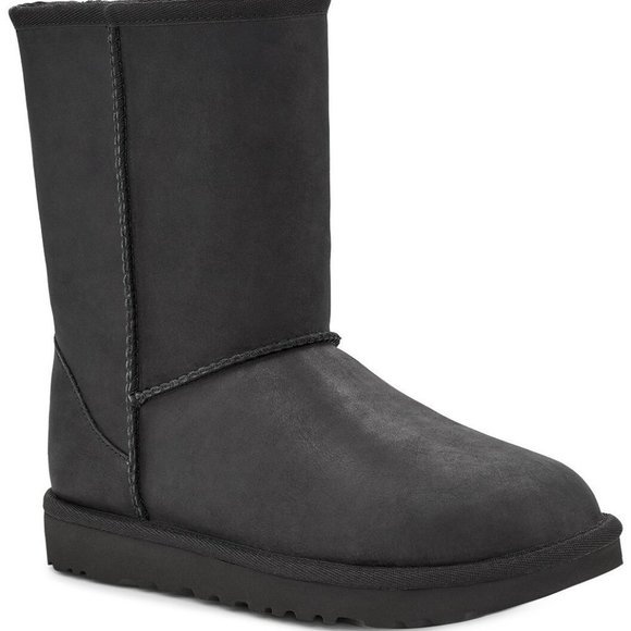 NIB UGG Waterproof Leather Shearling Classic Short Shearling Lined Boots Black - Picture 2 of 9